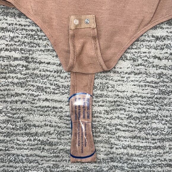 NWT ASTR The Label See Me Bodysuit Nude Small - Picture 9 of 14